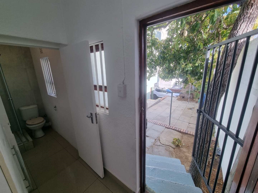 To Let 0 Bedroom Property for Rent in Sea Point Western Cape